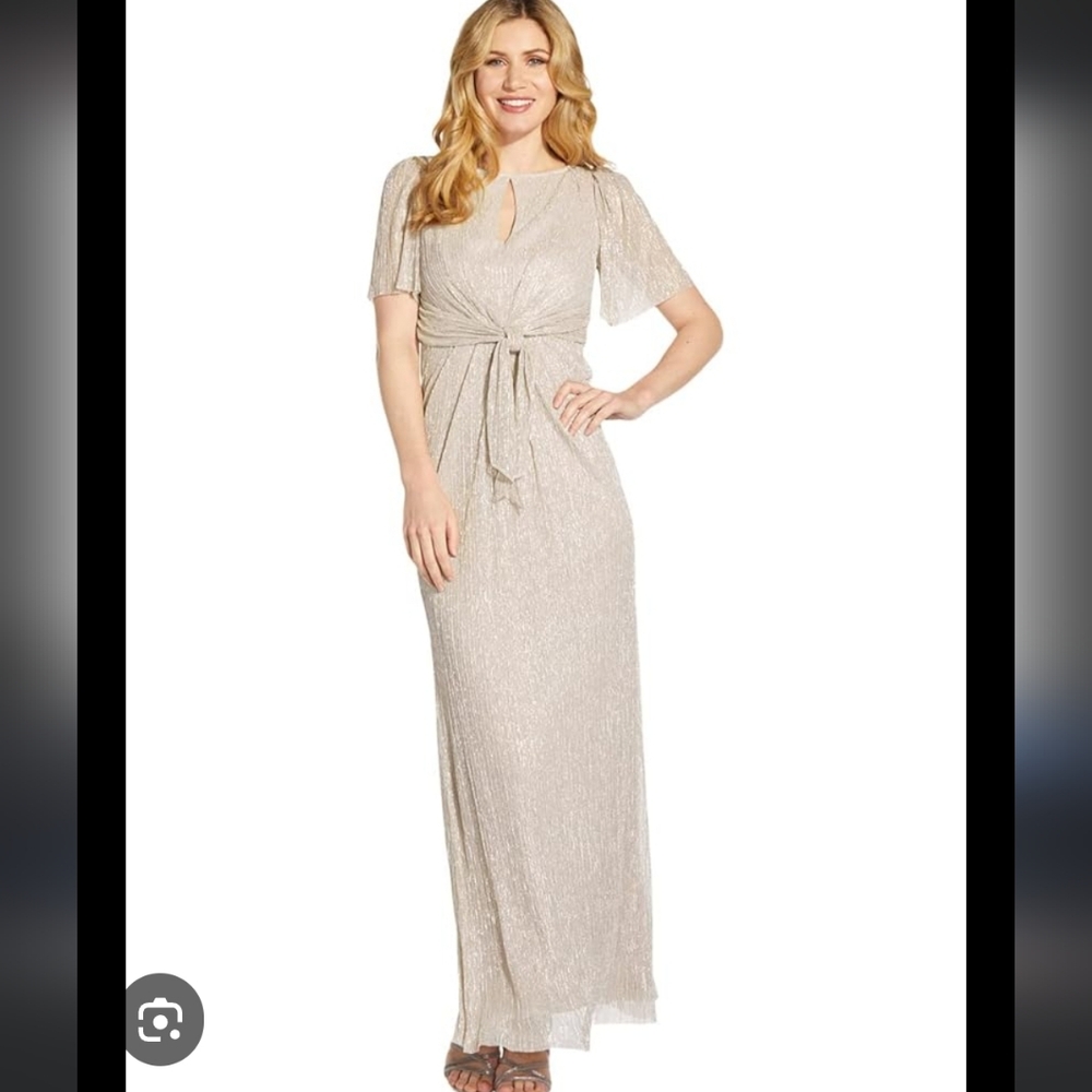 Adrianna Papell Gold Metallic Flutter Sleeve/Keyhole Evening Gown Size 8 MOB/MOG